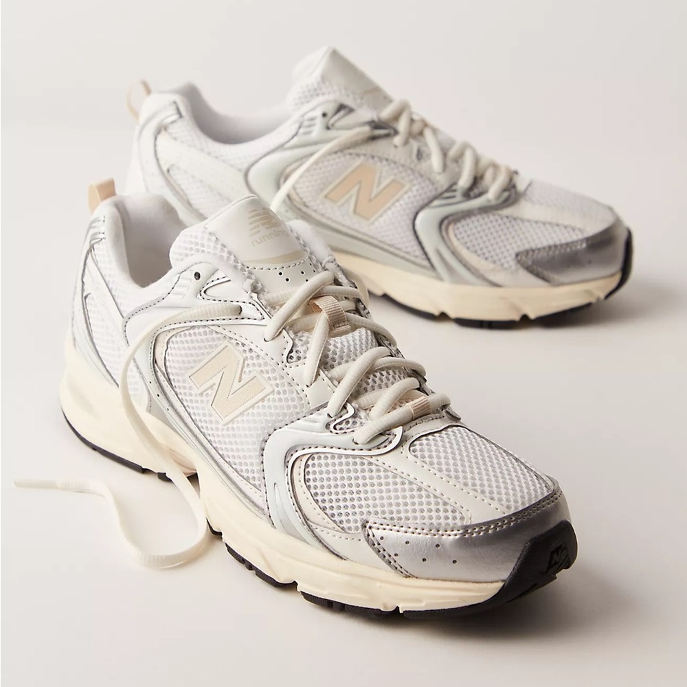 New Balance 530 Sneakers